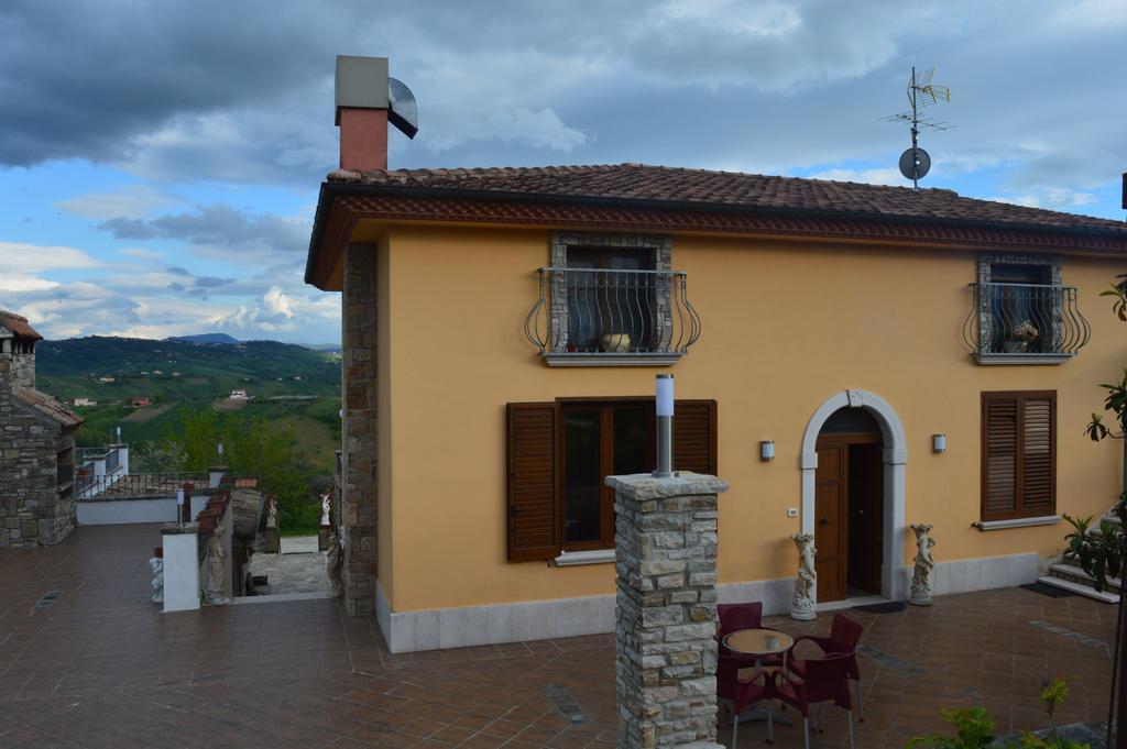 Villa Tre Colli Agri B&B Ariano Irpino Buitenkant foto